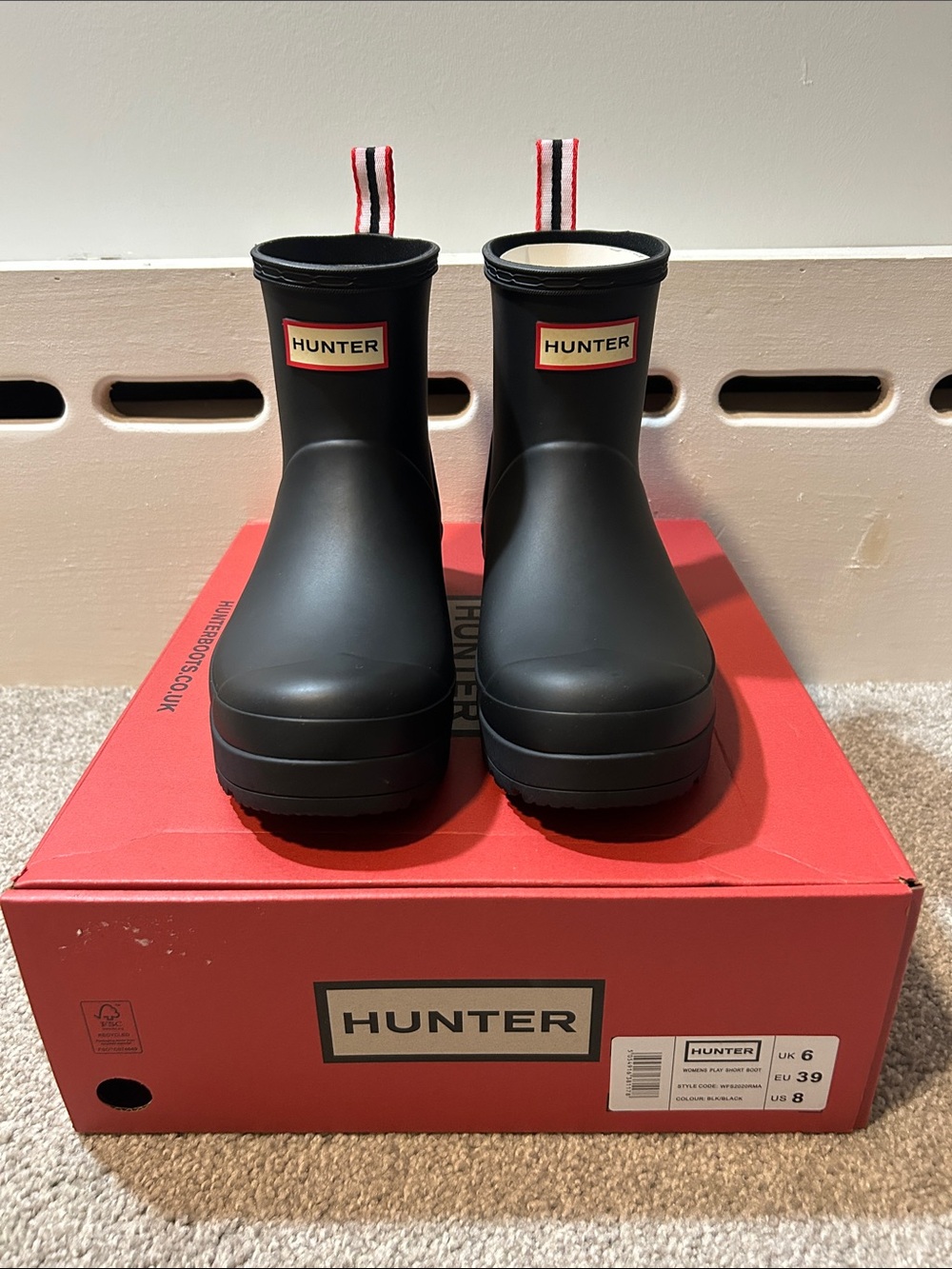 Women’s Hunter Play Short Rain Boots in Black